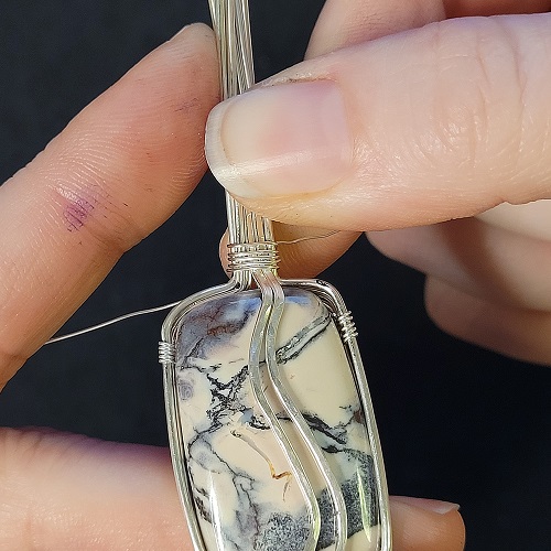 Jennifer Brooks's Snowy Road Pendant - FInishing the Frame and Bail, Classic Wire Jewelry, Wire Wrapping, Wrapping, Wire Wrapping Jewelry, Weaving, Wire Weaving, Weaving Wire, snowy road pendant